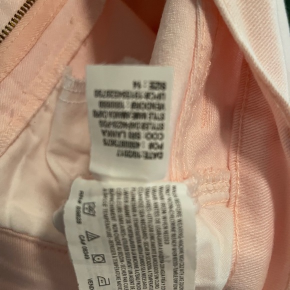 Pink capris - Picture 7 of 9